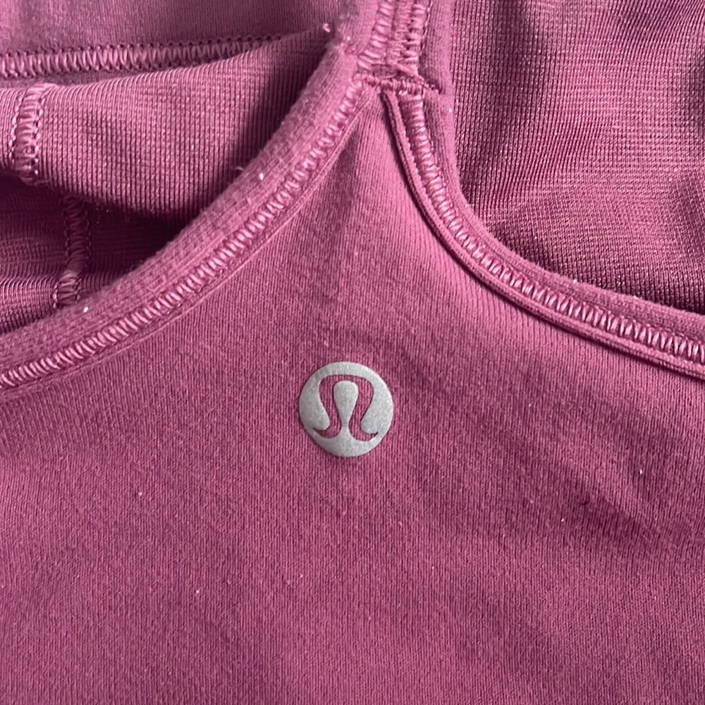 Lululemon size ten y tank
